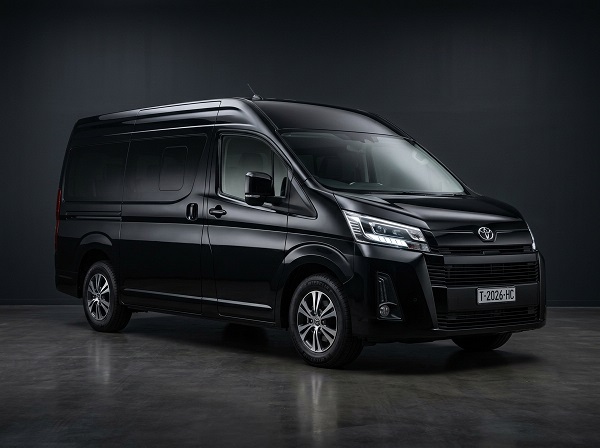 Car Hire Service Passenger Van for group airport arrivals with Toyota Hiace vans